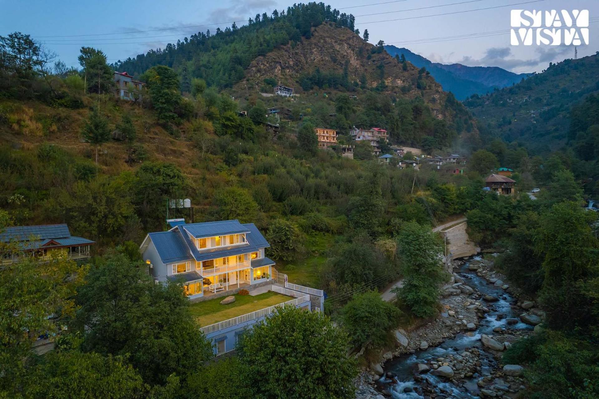 Stayvista At Riverside Symphony Manāli Екстериор снимка